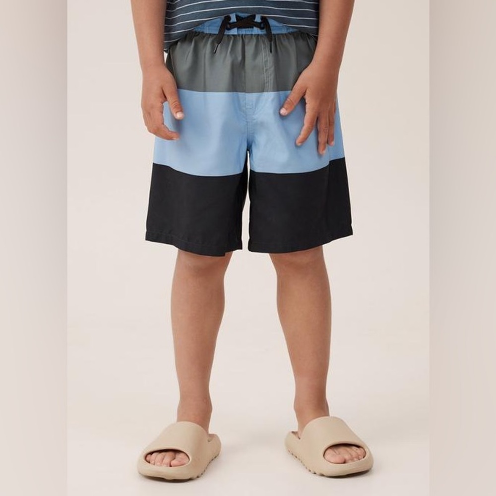 Cotton On Boys Swimwear - Bobby board short - swag green/block stripe Size 4 🩳